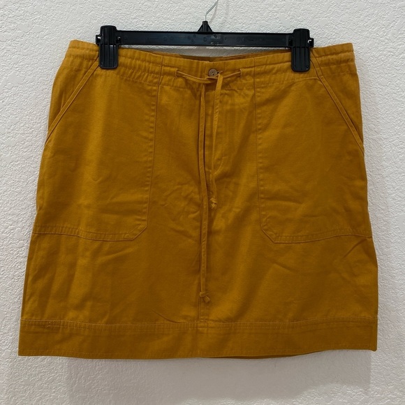 Anthropologie Dresses & Skirts - Anthropologie Tiny Mavericks Causal Mini Skirt size M NWT